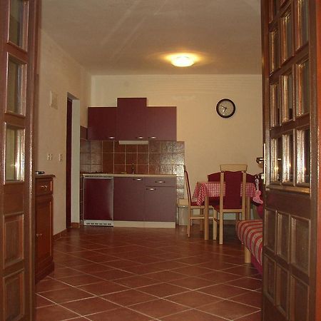 Apartments Jadranka Pola Esterno foto